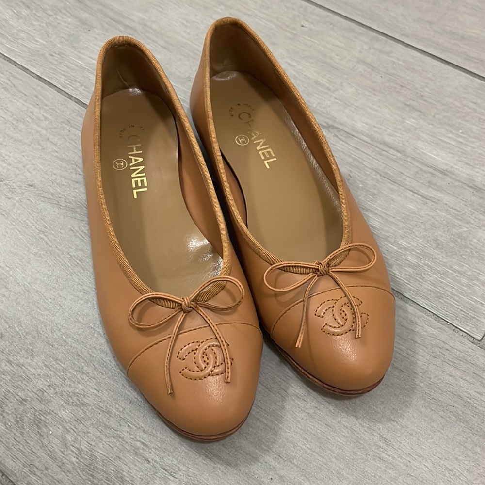 Chanel women’s ballet flats